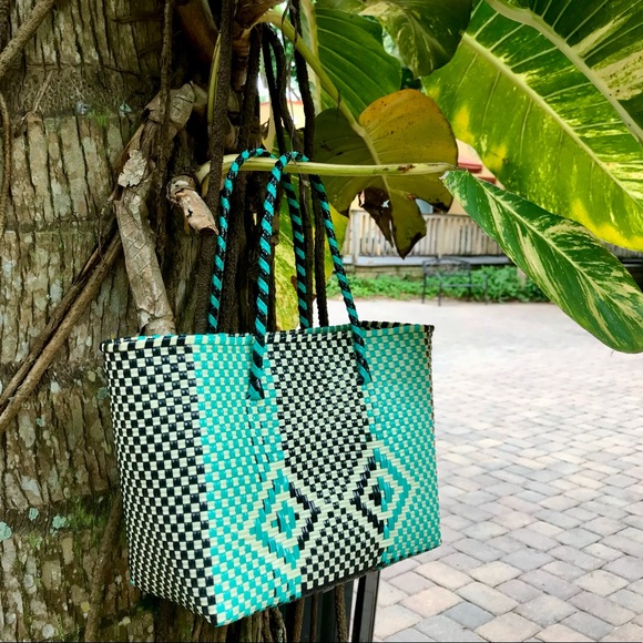 NWOT HANDWOVEN AND SUSTAINABLE MEDIUM TURQUOISE, BLACK & CREAM TOTE BAG, MEXICAN - Picture 5 of 9
